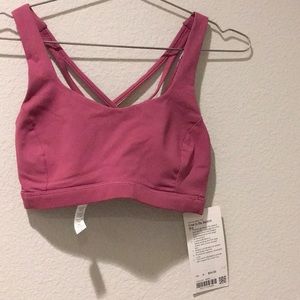 Lululemon size 6 free to be serene bra